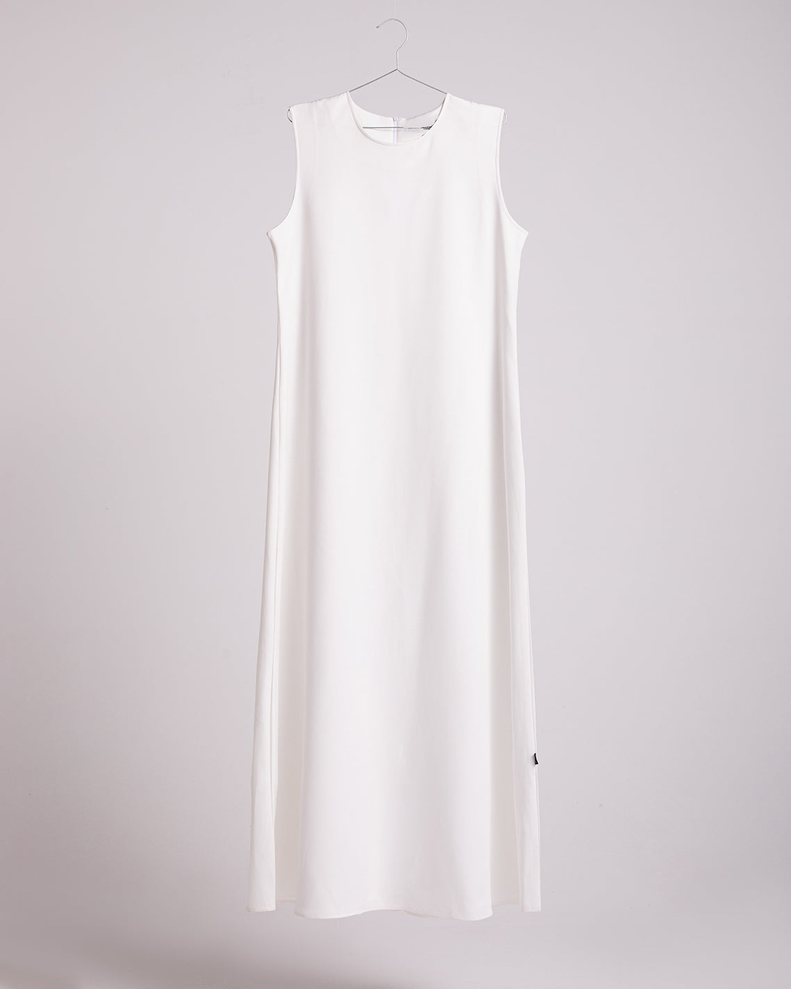 Basic Sleeveless Dress White C1