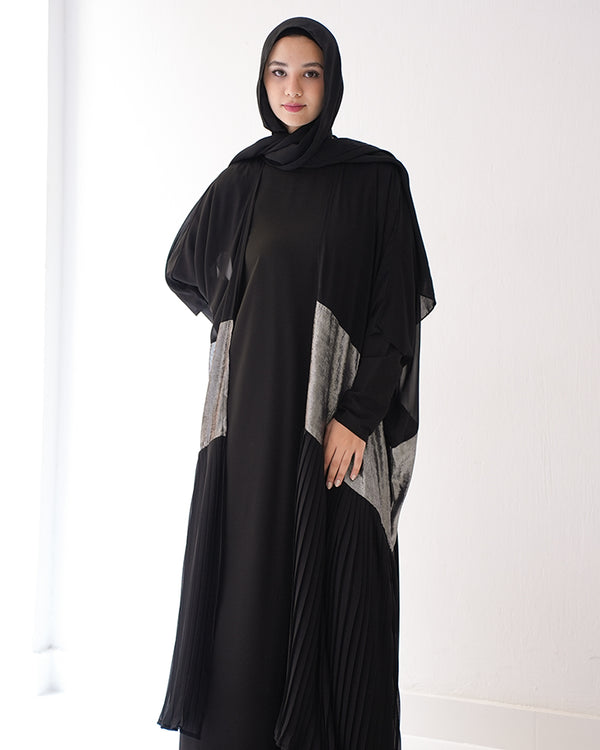 Free Size Pleated Cape Black Silver C215