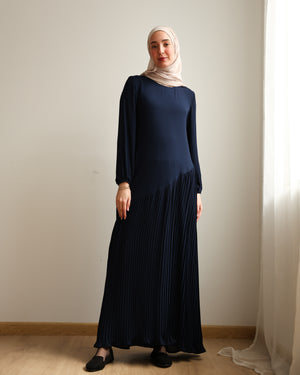 Pleated Chiffon Dress Navy C74