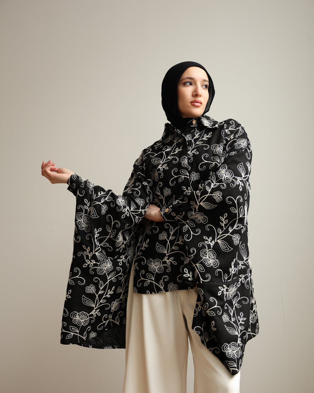 Floral Embroidered Oversized Linen Shirt Black C2190