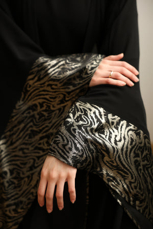 The Metallic Stroke Chiffon Cape Black C274