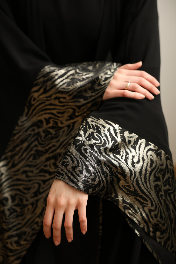 The Metallic Stroke Chiffon Cape Black C274