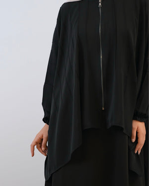 Free Size Black Zippered Cape C253