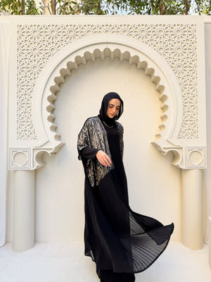 Free Size Pleated Cape Black C240