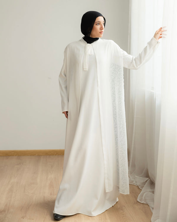 The Calligraphy Off White Cape C512