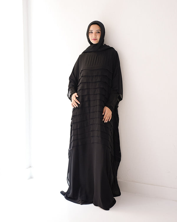 Free Size Pleated Cape Black C185