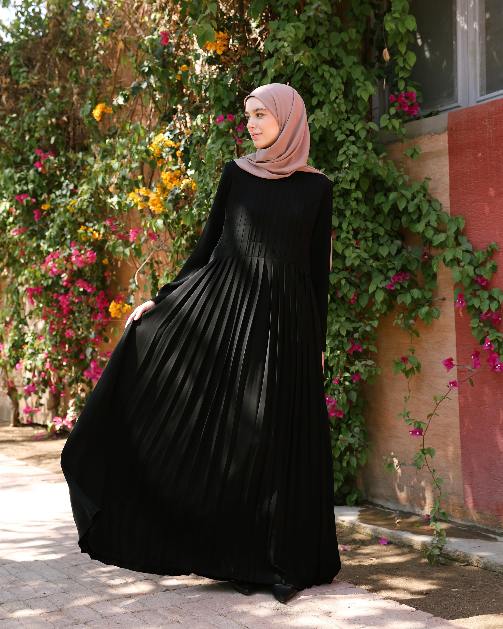 Pleated Silk Abaya C98