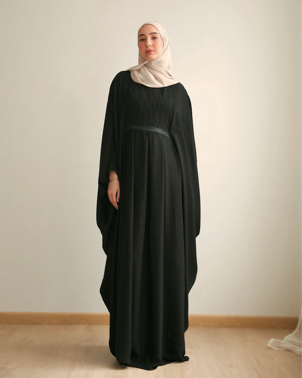 Free Size Internal Belt Silk Abaya C79