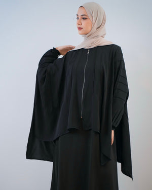 Free Size Black Zippered Cape C253