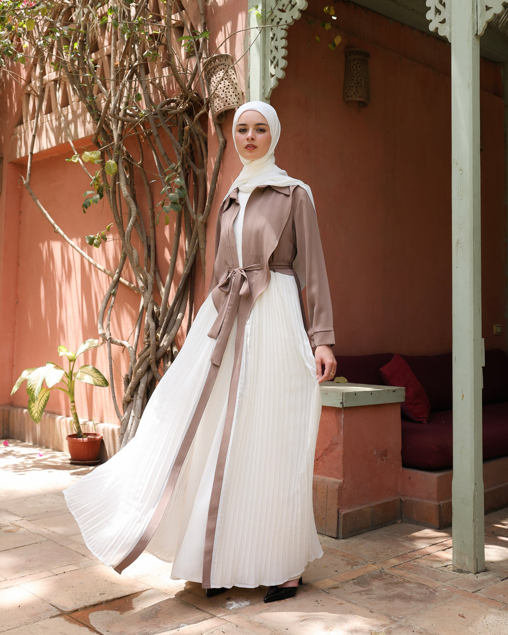 Open Pleated Abaya Cafe C142