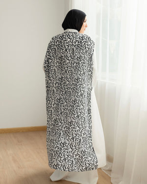 The Calligraphy Off White Cape C512