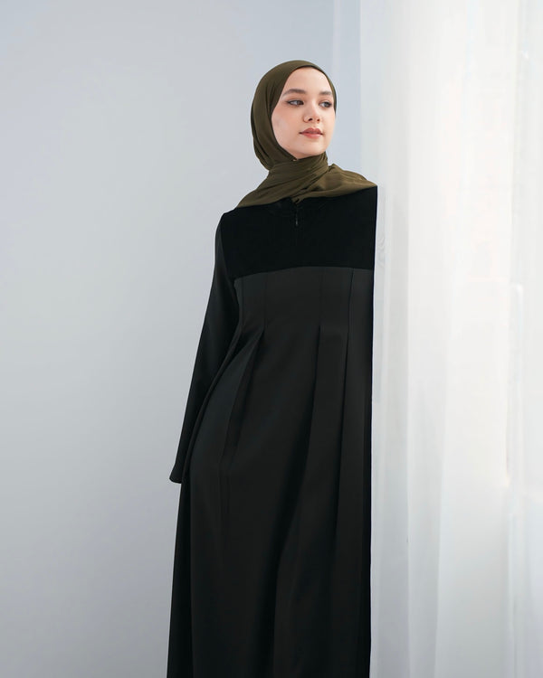 Velvet Pleated Front Abaya C70