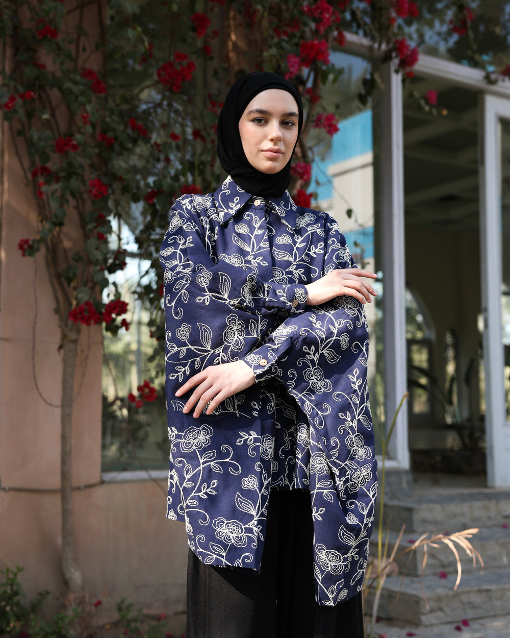 Floral Embroidered Oversized Linen Shirt Navy C2190