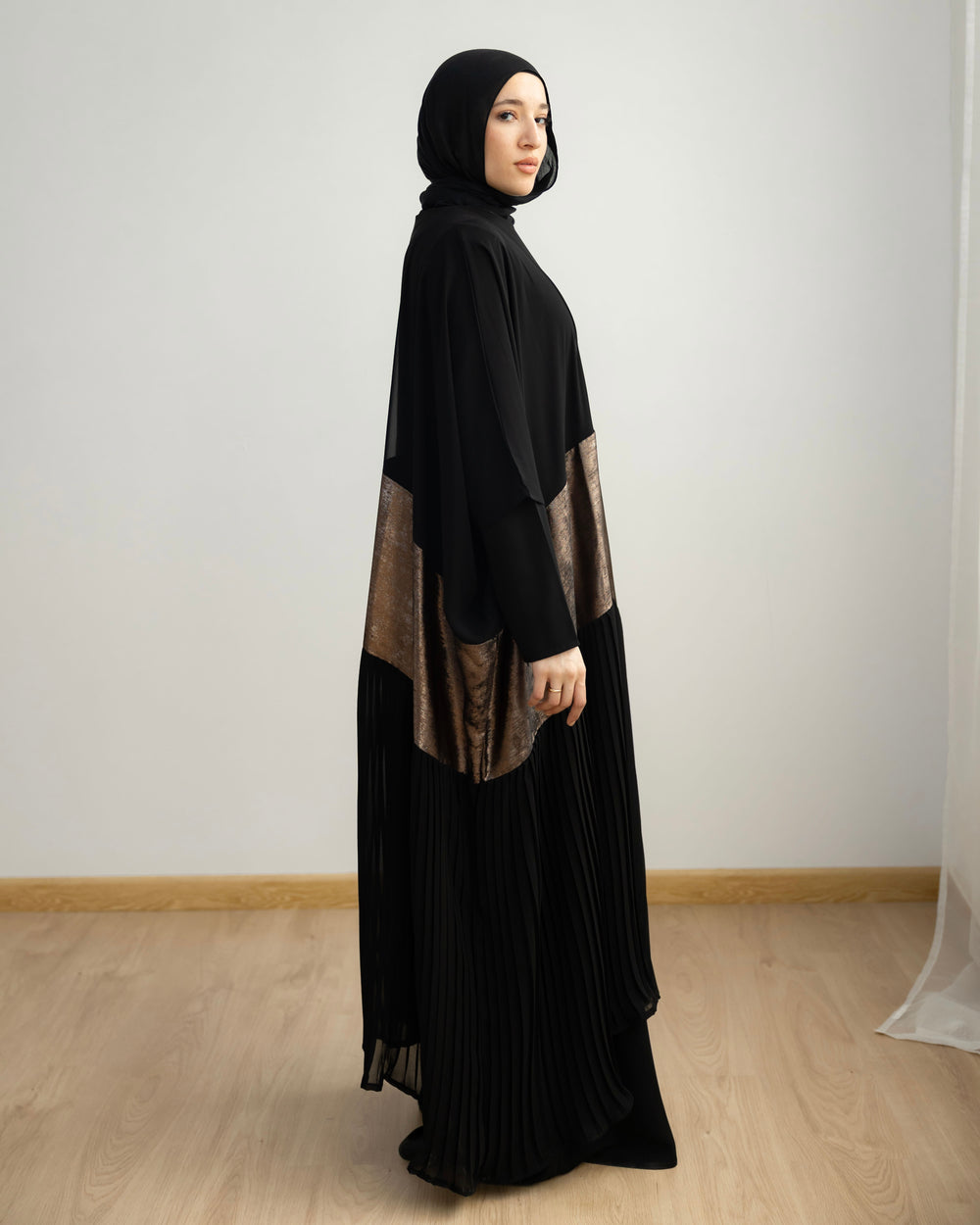 Free Size Pleated Cape Black Oxide C215