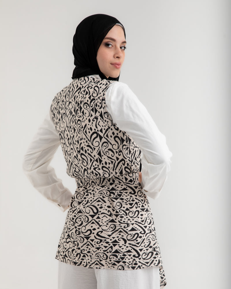 Sleeveless High Low Cardigan Beige Black C121