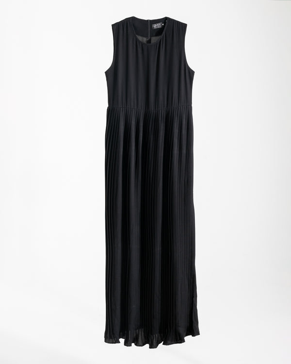 Sleeveless Pleated Dress Black C202