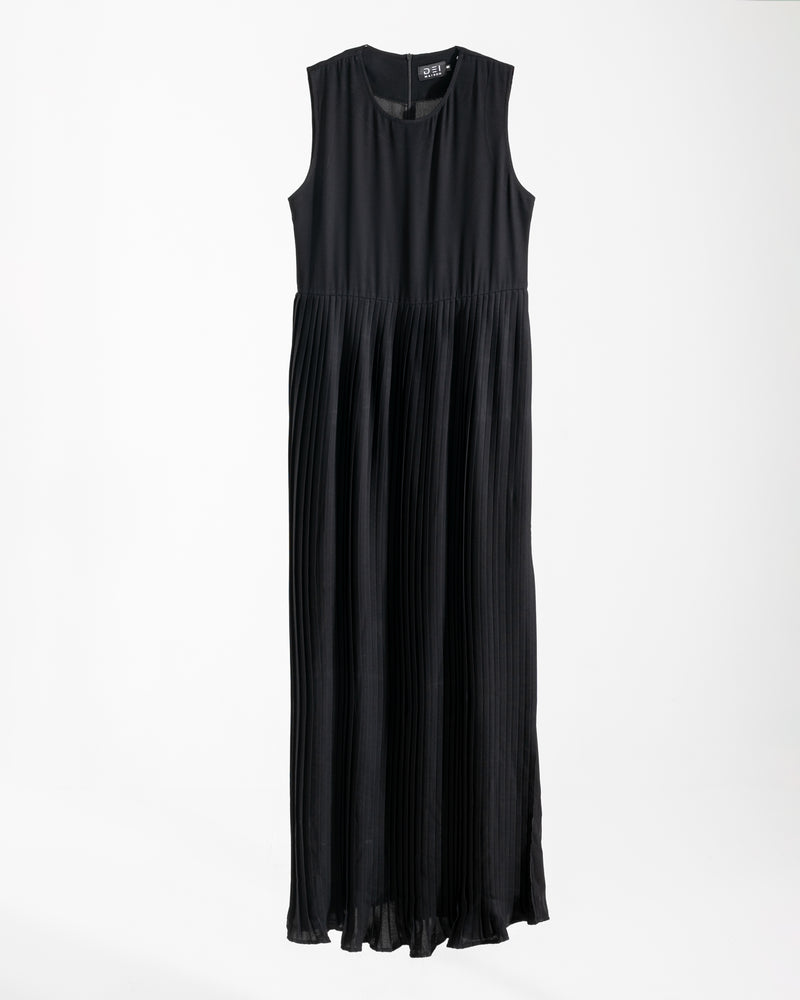 Sleeveless Pleated Dress Black C202