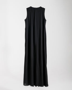 Sleeveless Pleated Dress Black C202