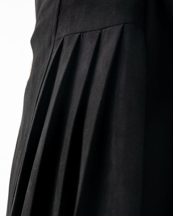 Suede Side Pleated Coat Black C194
