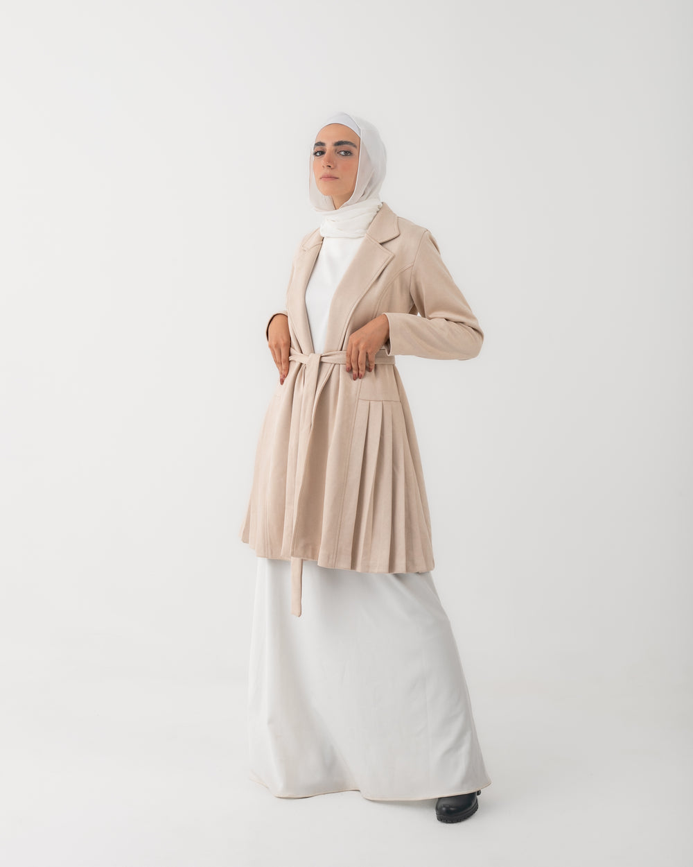 Suede Side Pleated Coat Cream C194