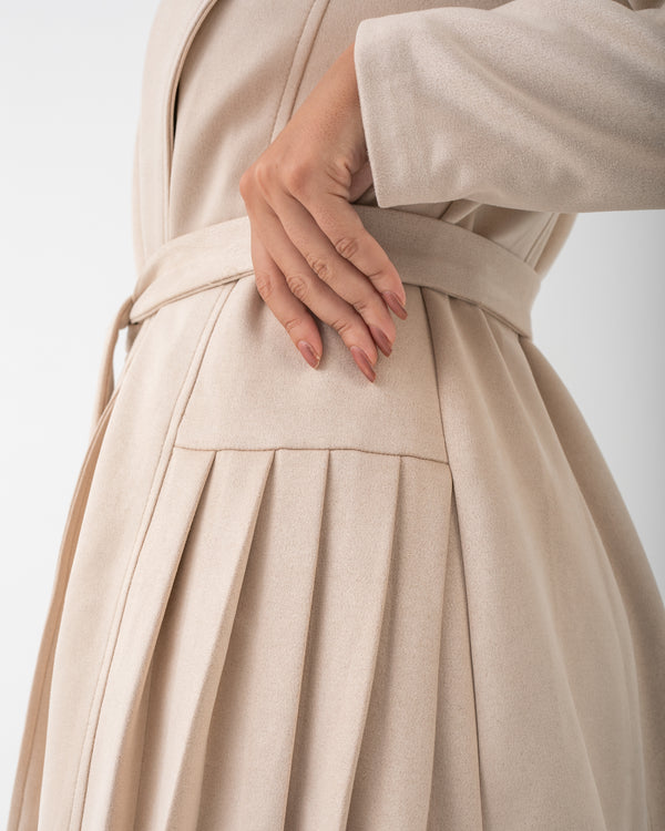 Suede Side Pleated Coat Cream C194
