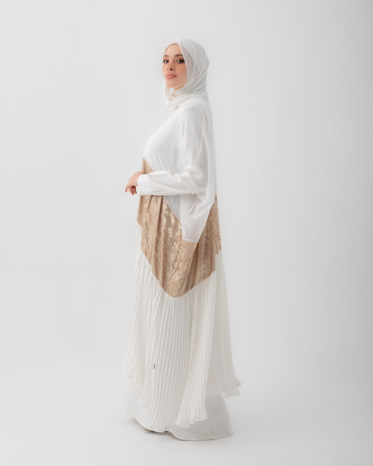 Free Size Pleated Cape Offwhite Gold C215