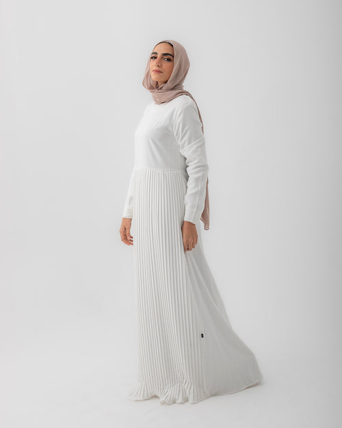 Sleeved Pleated Dress Offwhite C211