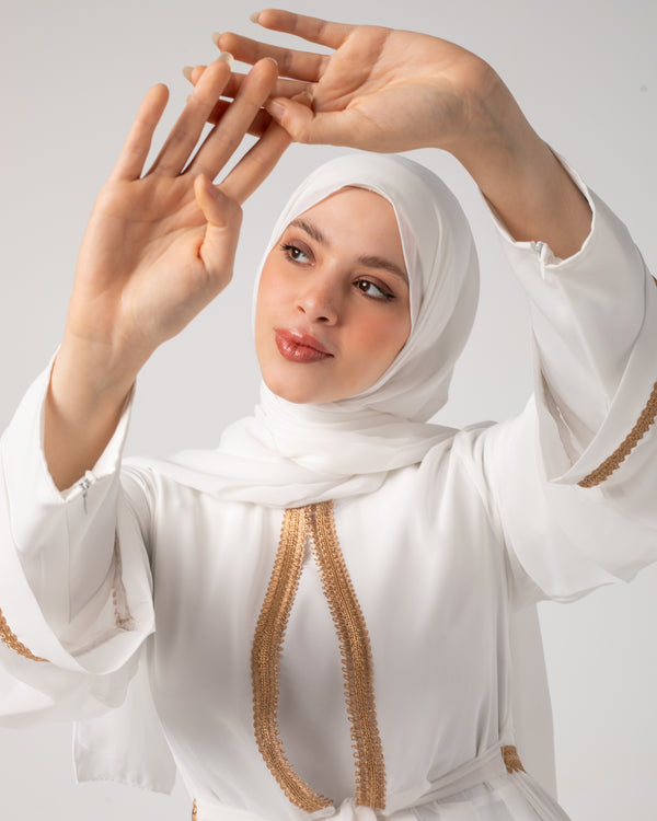 Open Chiffon Cape Offwhite C184