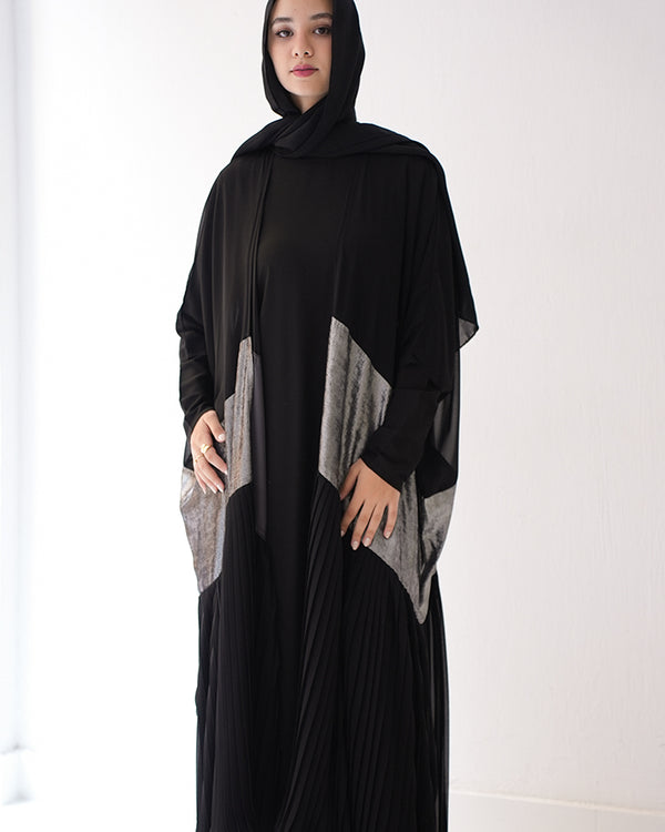 Free Size Pleated Cape Black Silver C215