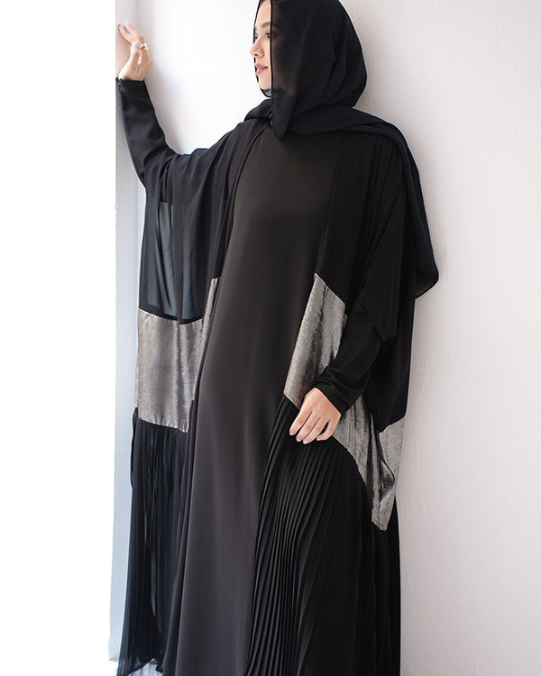 Free Size Pleated Cape Black Silver C215