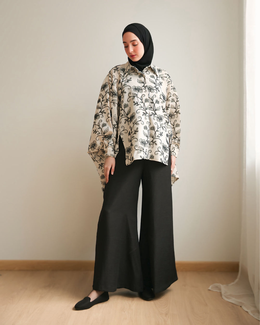 Floral Embroidered Oversized Linen Shirt Cream C2190