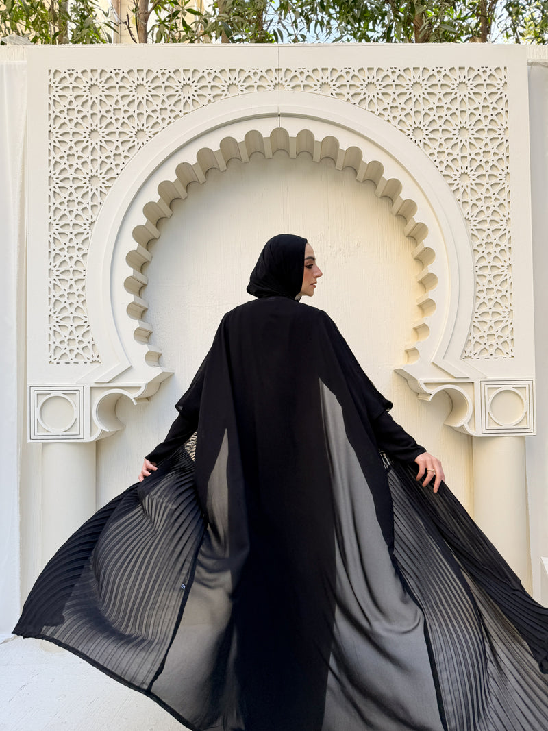 Free Size Pleated Cape Black C240
