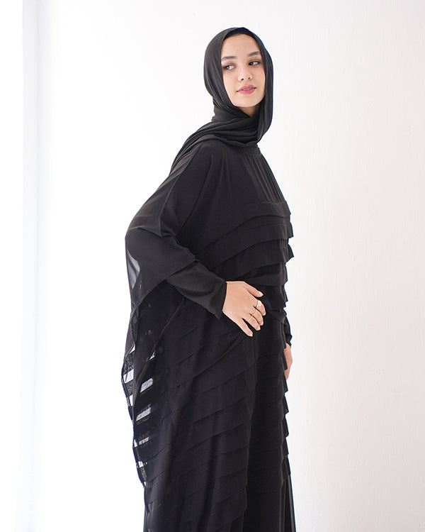 Free Size Pleated Cape Black C185