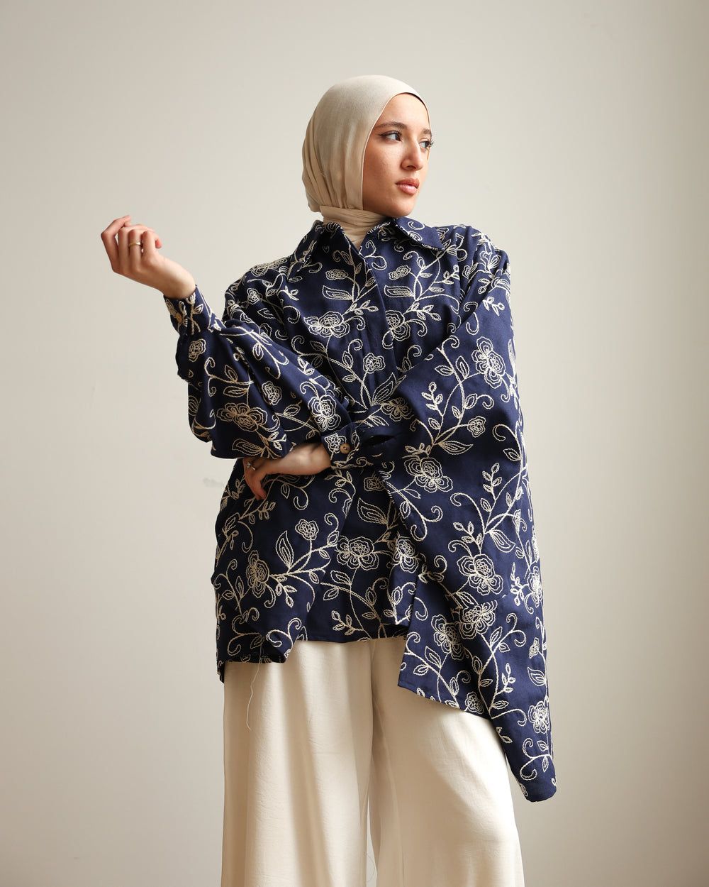 Floral Embroidered Oversized Linen Shirt Navy C2190