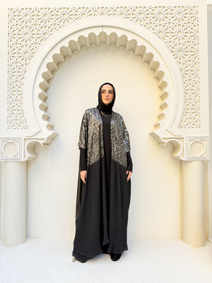 Free Size Pleated Cape Black C240