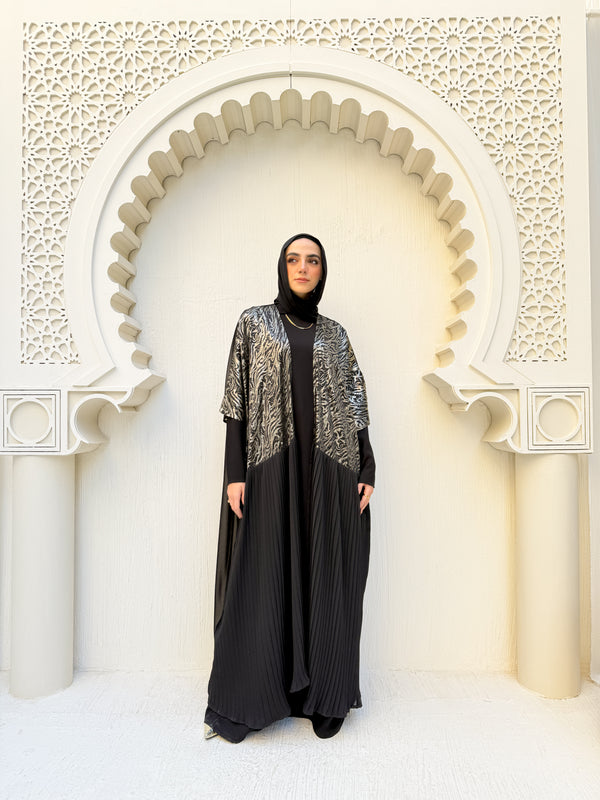 Free Size Pleated Cape Black C240