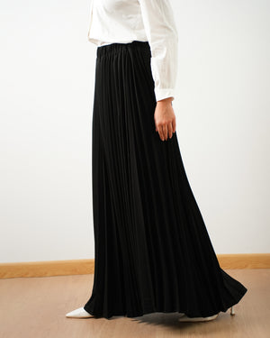 Maxi Crepe Pleated Skirt Black C503