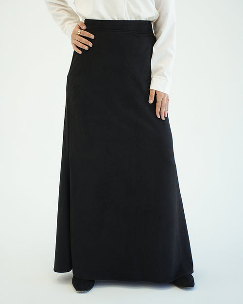 Suede Maxi Skirt Black C231