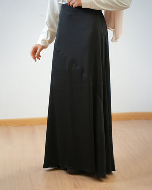 A-Line Silk Maxi Skirt Black C171