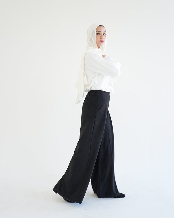 Suede Wide Pants Black C170