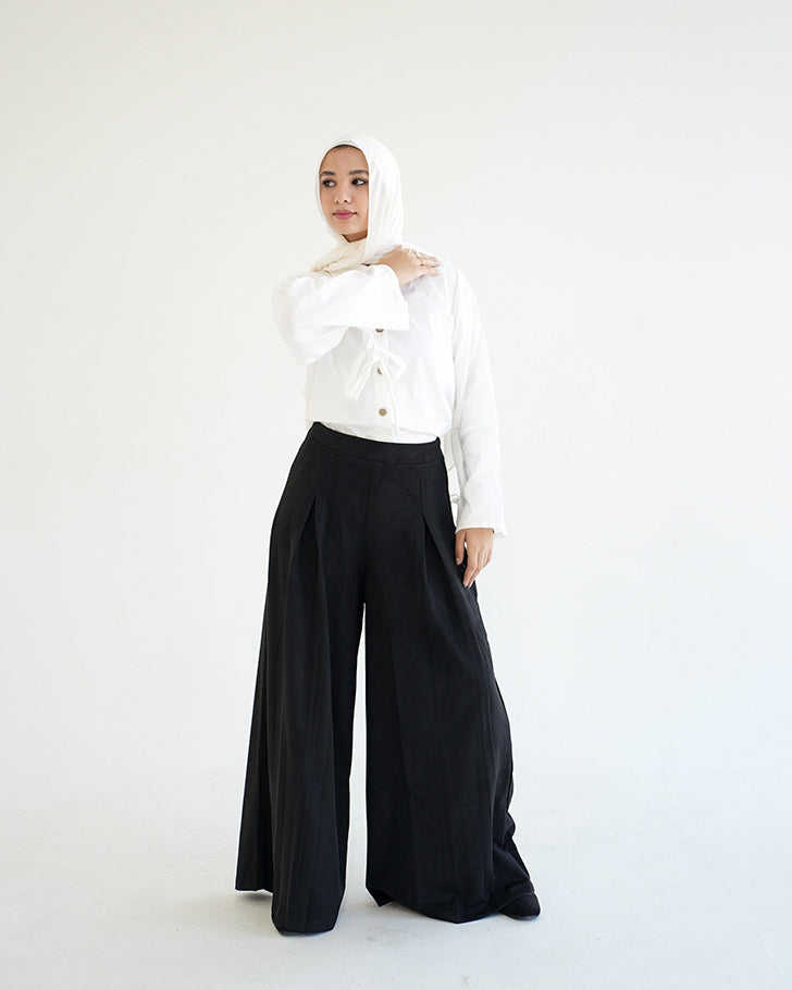 Suede Wide Pants Black C170