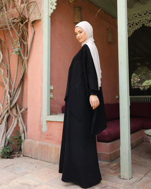 Free Size Black Zippered Cape C253