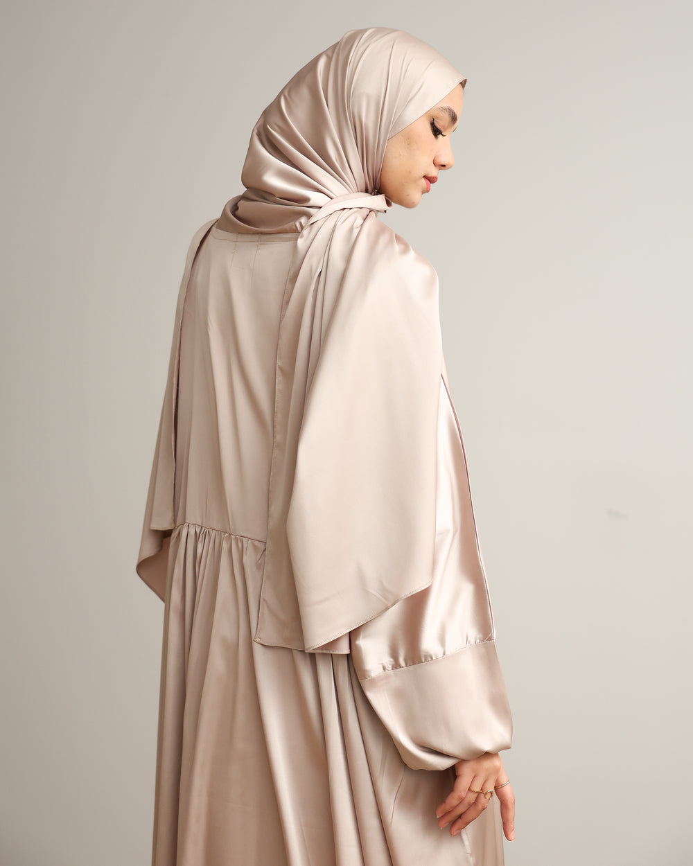 The Champagne Satin Sakinah Prayer Set C511
