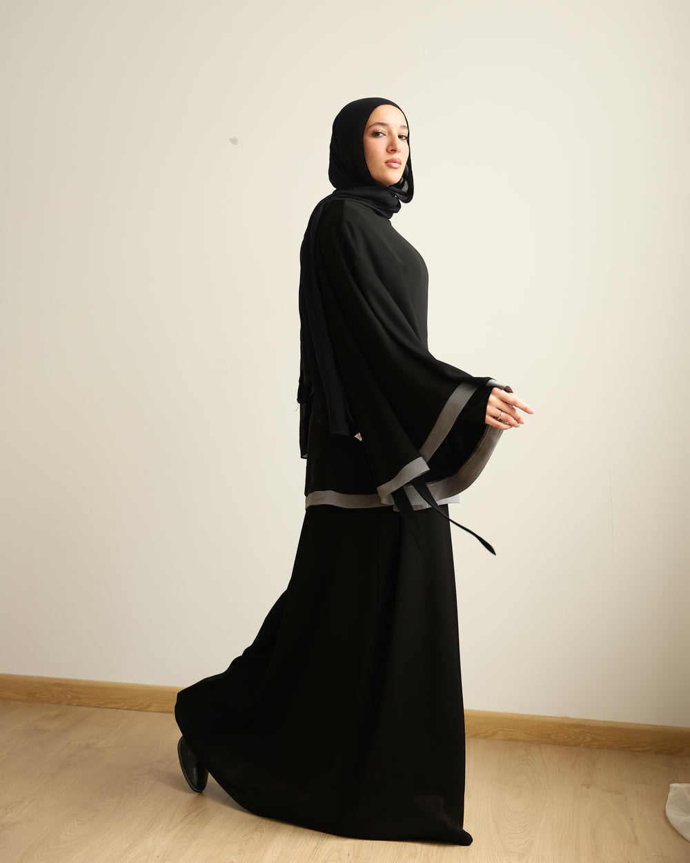 The Silk Abaya Cape Set C88