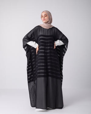 Free Size Pleated Cape Black C185