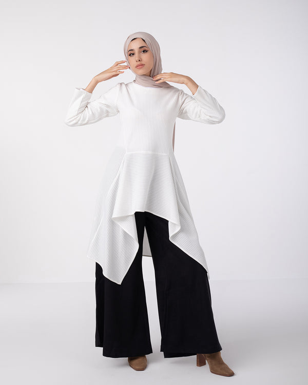 Asymmetric Pullover White C131