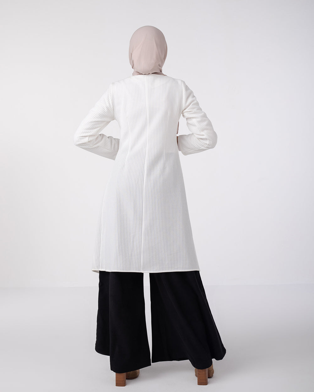 Asymmetric Pullover White C131