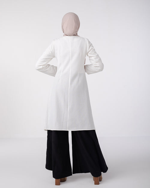 Asymmetric Pullover White C131