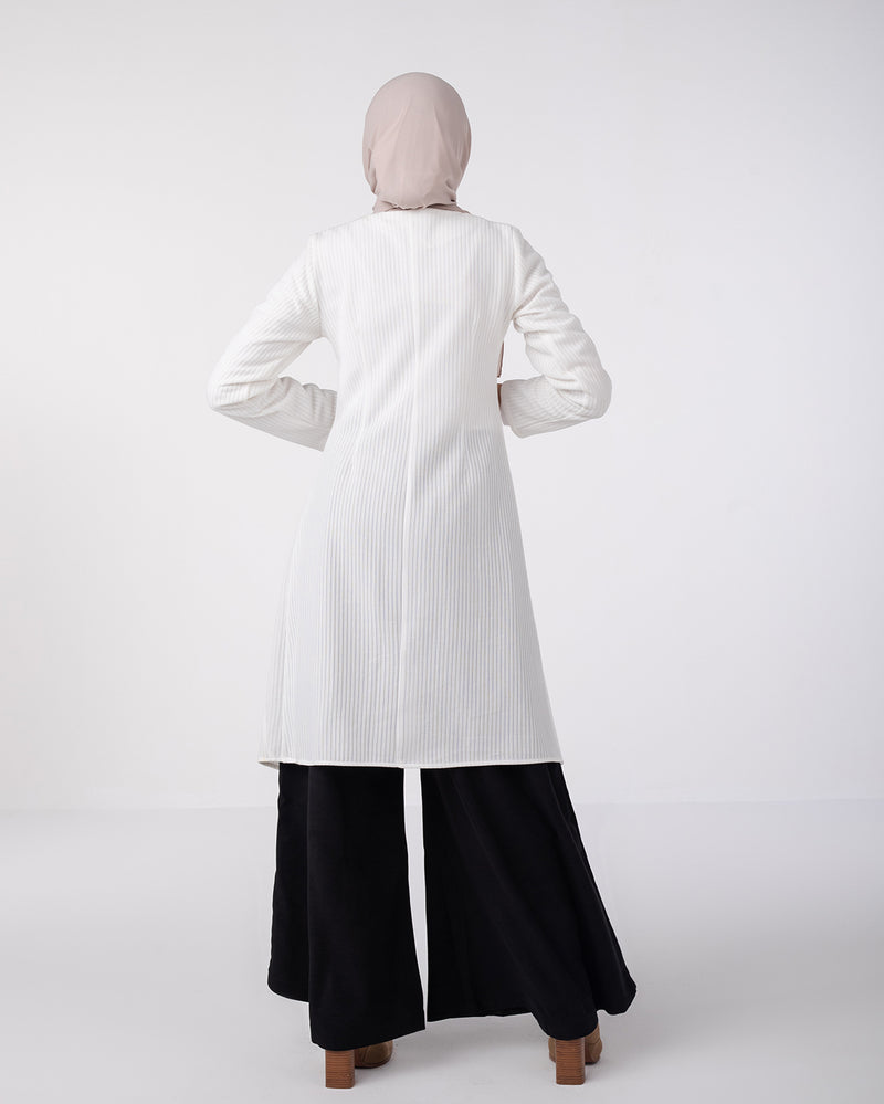 Asymmetric Pullover White C131